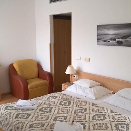 Lilla Wellnessapartman Zalakaros Exterior photo