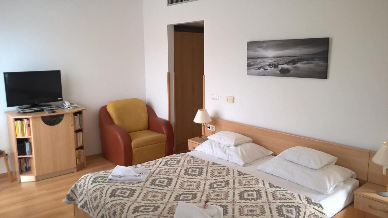 Lilla Wellnessapartman Zalakaros Exterior photo