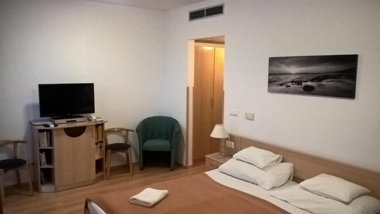 Lilla Wellnessapartman Zalakaros Exterior photo